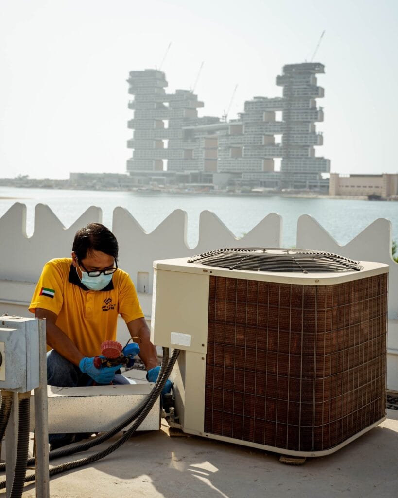 AC Maintenance & Repair Services in Dubai 1 1YAS00462 scaled 1