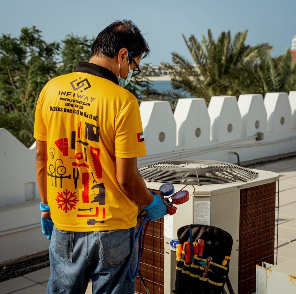 AC Maintenance & Repair Services in Dubai 3 1YAS00481 1 scaled 1